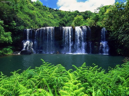 waterfalls kauai